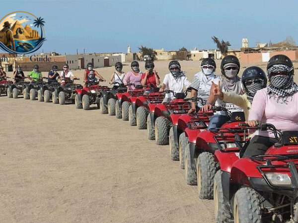 Kompakte Quad Safari ab Marsa Alam mit Beduinendorf und Sonnenuntergang