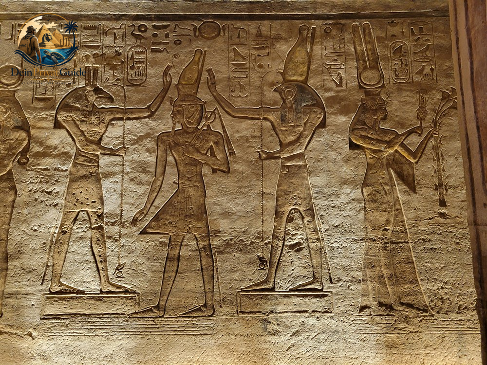 Abu Simbel Ausflug ab Assuan | Privat mit deutschem Guide – Bild 8